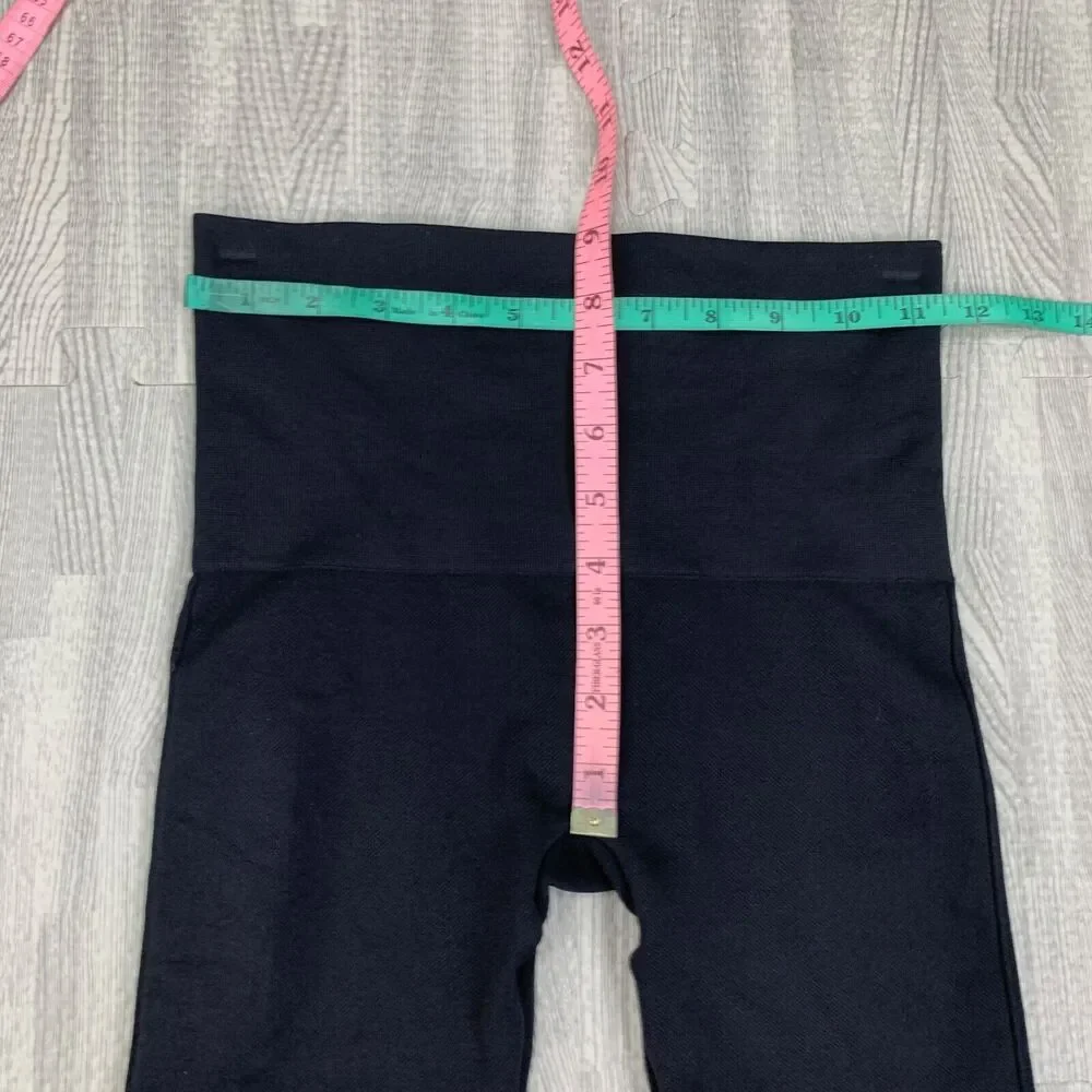Spanx Shorts Womens S Small Black Mid Rise Firm Shapewear Contour Bikers Stretch